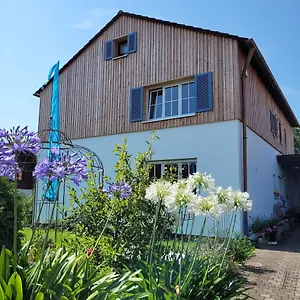 Apartment Haus Mit Stilvoller Und Tiny House Nahe Ammersee Für 2-6 Personen
